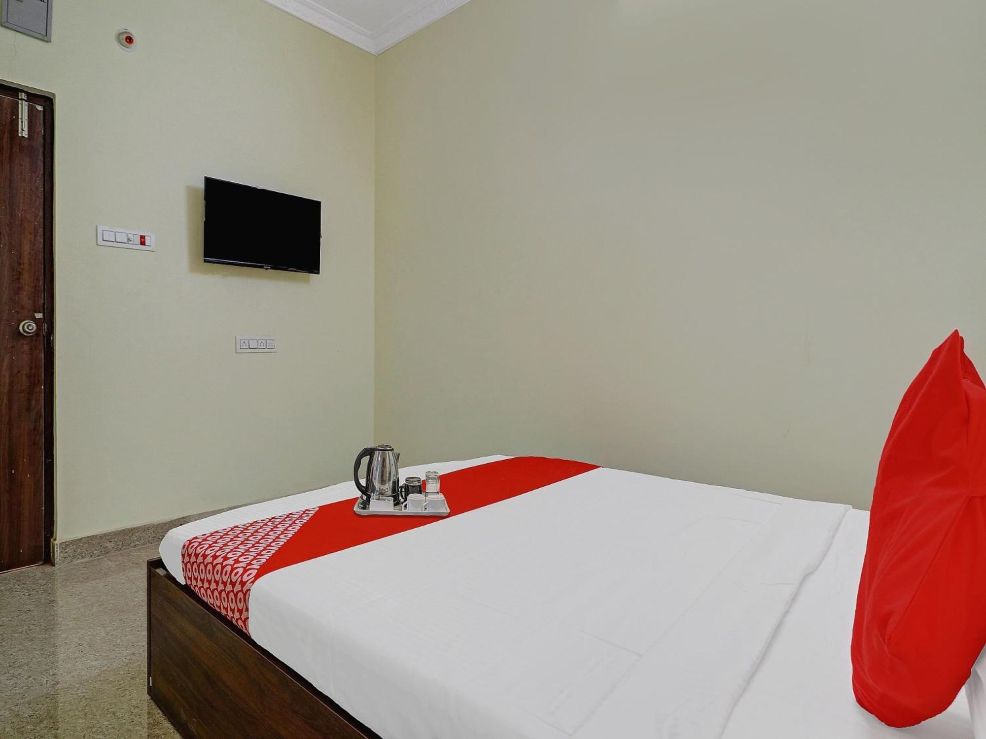 Hotel O S V Residency Kajaguda Near Gachibowli ไฮเดอราบัด ภายนอก รูปภาพ